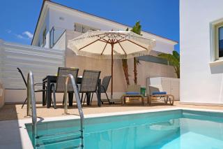 Villa Adonia - 30m from Pernera Beach - 1