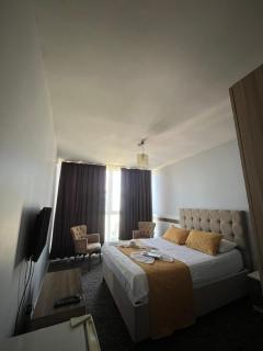 Zurich Apart - 5