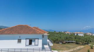 Ocean Breeze Apartment Sea View 100m from Beach - 4
