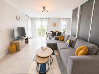 Heron apt confortable avec belle terrasse vue dégagée sur champs 3 chambres parking privatif à 900 m de la plage d'Asnelles et tous commerces, bars et restaurants près de Bayeux sur plages du débarquement - 3