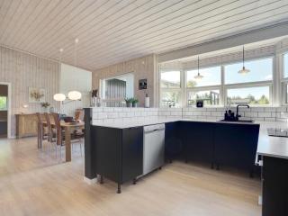 Holiday Home Herta - 700m from the sea by Interhome - 4