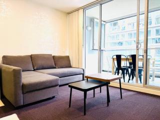 Stylish CBD 1BR with Balcony, Pool & Sofa Bed - 6