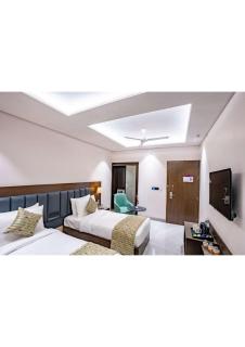 Hotel Raaj Palace - 0
