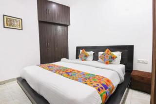 FabHotel Khalsa Homestay - 8