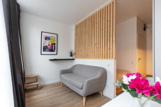 Central Comfy Urban Studio Hook - 5