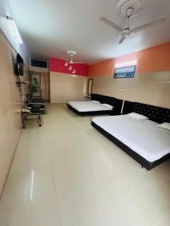Satyam Shivam Palace & Resort - 3
