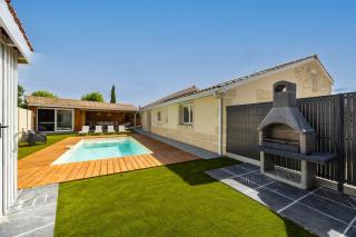 Villa familiale avec piscine et salle de jeux - 9