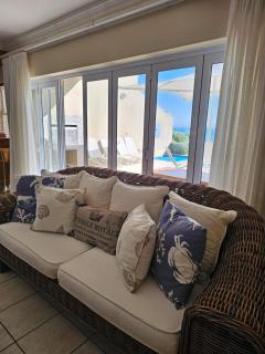 Luxury Coastal Holiday Home in Port St Francis - 9