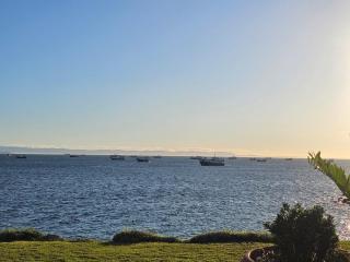 Luxury Coastal Holiday Home in Port St Francis - 1