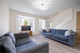 Spacious House Sleeps 6 Free Parking Contractors - 6
