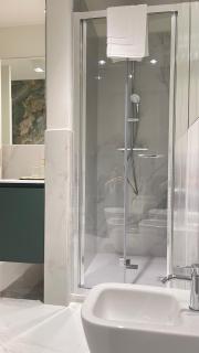 La Chartreuse Luxury Suites 2A-2B - 6