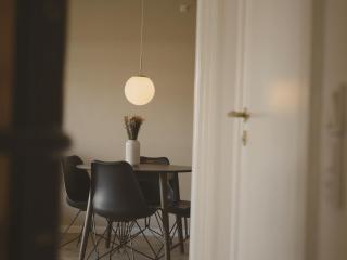 Cozy apartment with garden and free parking - 8