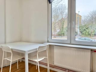3 Bedroom Apartment With 6 Beds For Workers And Families Free Parking - 9