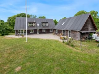 Holiday Home Guthbrand - 800m from the sea by Interhome - 0