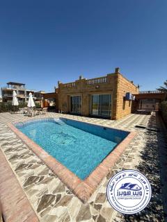 Luxury villa with private swimming pool, first row from the sea - 0