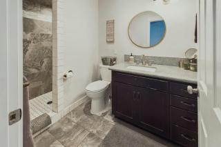 PNW Scenic Loft with Kitchenette - 1