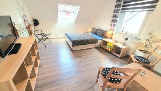 FRANKES SLEEP INN, Sauna, 3 Wohnungen 1, 2, 4 Zimmer - Velbert - 8