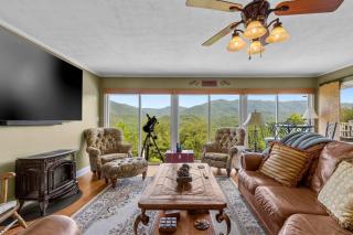 2 Mountain Retreats w 16 Bedrooms Hot Tubs & More - 4