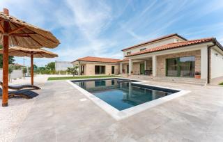 Beautiful Villa Lorna with pool - 6