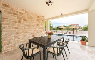 Beautiful Villa Lorna with pool - 3
