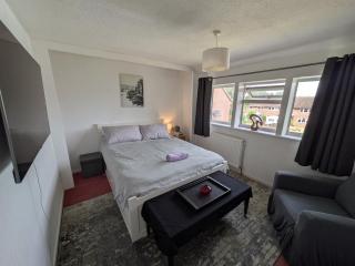 Bramcote House - 7