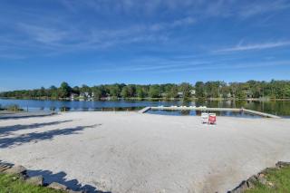 Outdoor Fun! Charming Family Home in Tobyhanna - 8