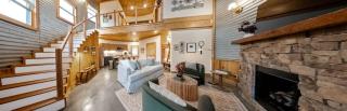Silo Stay with Pasture Views & Covered Hot Tub - 2
