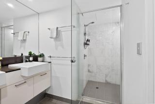 Spacious 3BR Beach Apartment with parking and pool - 5