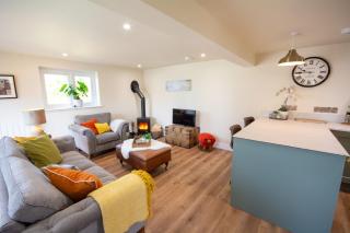 Cosy Hideaway I Couples Break I Private Estate - 2