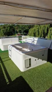 Old Willow Houseboats - 1