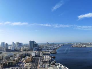 Sea View Apartment with Balcony - 6