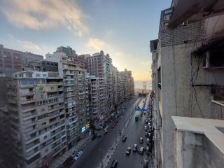 شقة135م 4 غرف شارع 45 الرئيسى ميامى 11 - 0