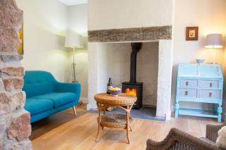 Cosy Cottage I Couples Getaway I Private Estate - 3