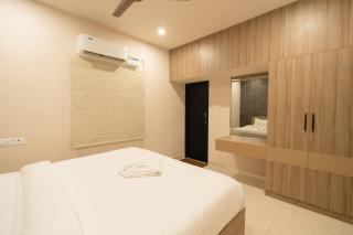 Skyline Suites - 7