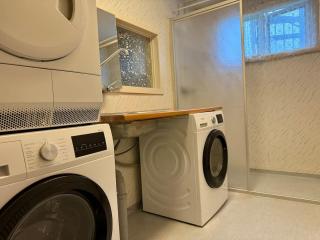 10 Bedroom Workers Villa With Free Parking - 2