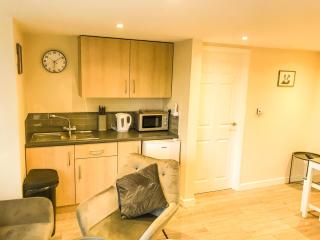 Apartment Sleeps 4 with Parking - 6