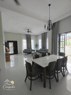 Cempaka Homestay - 4