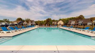 Milos Haven house with community pool - 0