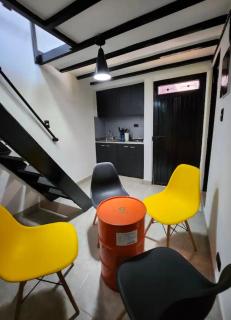 Floresta Chill Loft in Medellin wc Kitchen & AC - 8