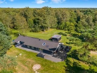 Holiday Home Rathulf - 700m from the sea by Interhome - 2