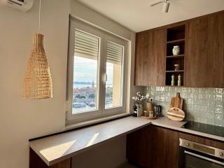 Bonaca Sea & Old Town View Apartment - 7