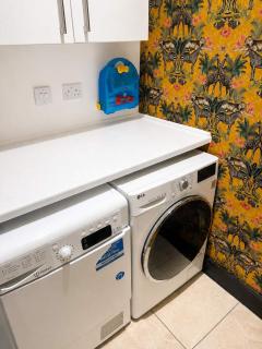 The Savoy Suite, King Size 2 Bedroom by The Hive WA1 - 7
