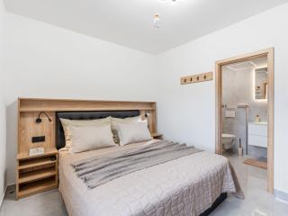 Holiday Home Party & Friends Villa by Interhome -  - 6