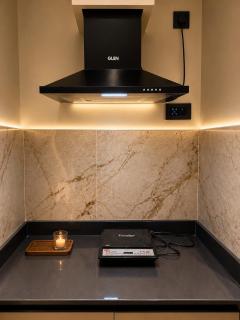 Urban Reverie Stays - 5