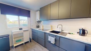 Modern 2 Bed 2 Bath Apartment, AC, WiFi, Pool Views - 4