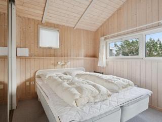 Holiday Home Yma - 250m from the sea by Interhome - 5