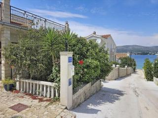Apartment Dalero 3 by Interhome - 0