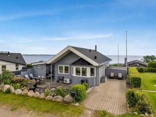 Holiday Home Tofan - 75m from the sea by Interhome - 7
