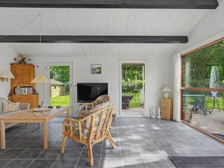 Holiday Home Pascal - 175m from the sea by Interhome - 9