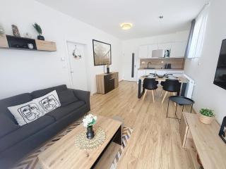 Apartment Korzo by Interhome - 1
